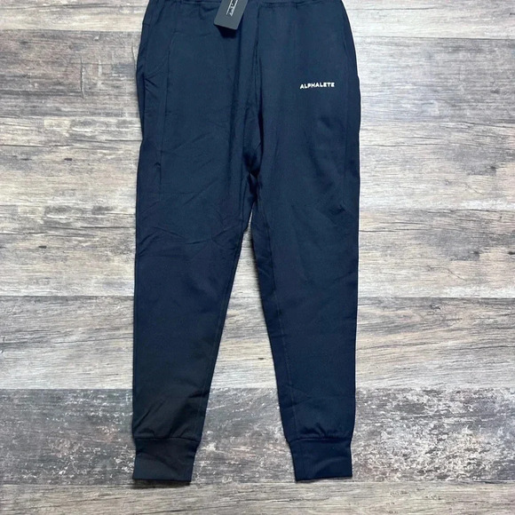 Alphalete Other - Alphalete Men’s Black Essential Core Joggers Size Large